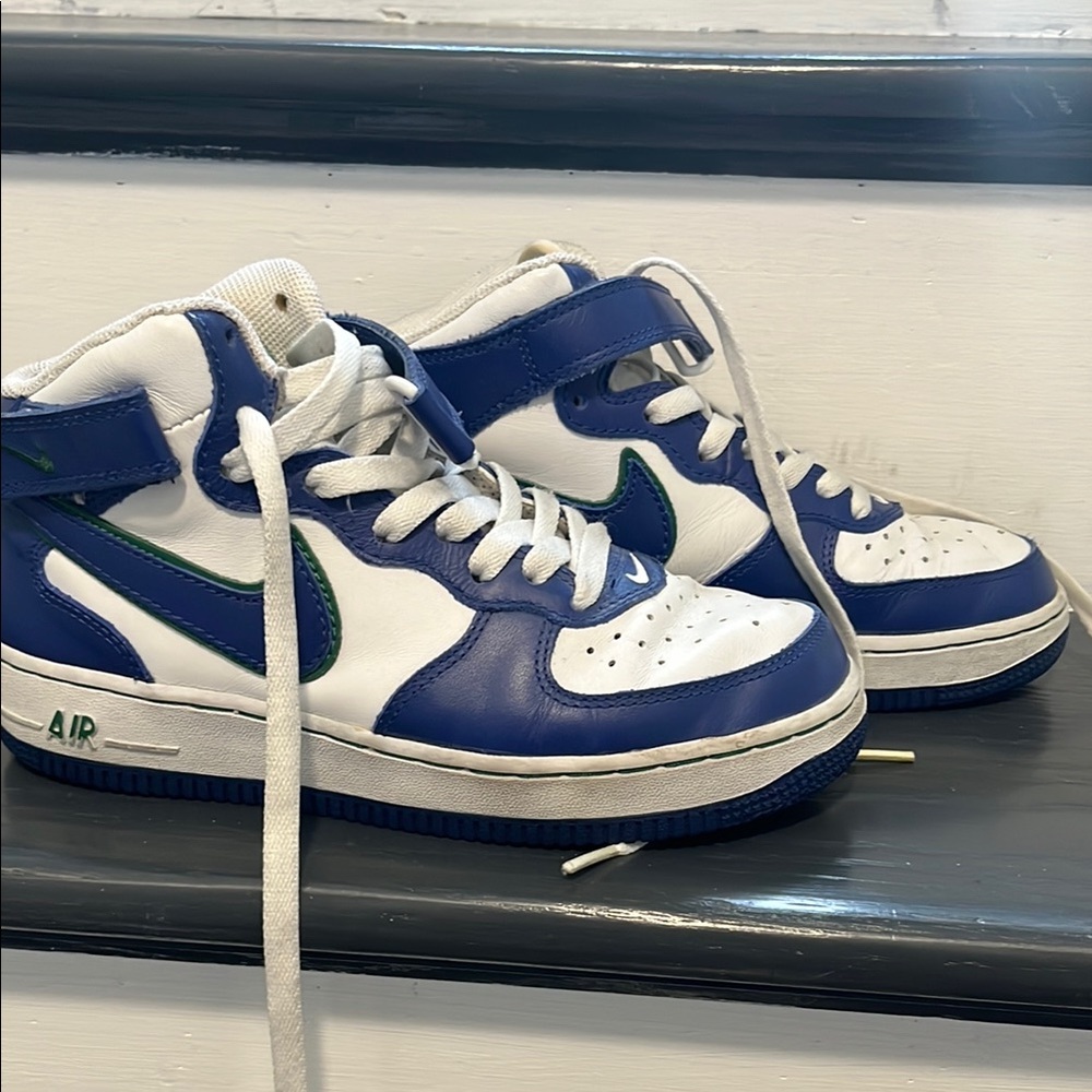 Nike Blue and White Sneakers Classic Style